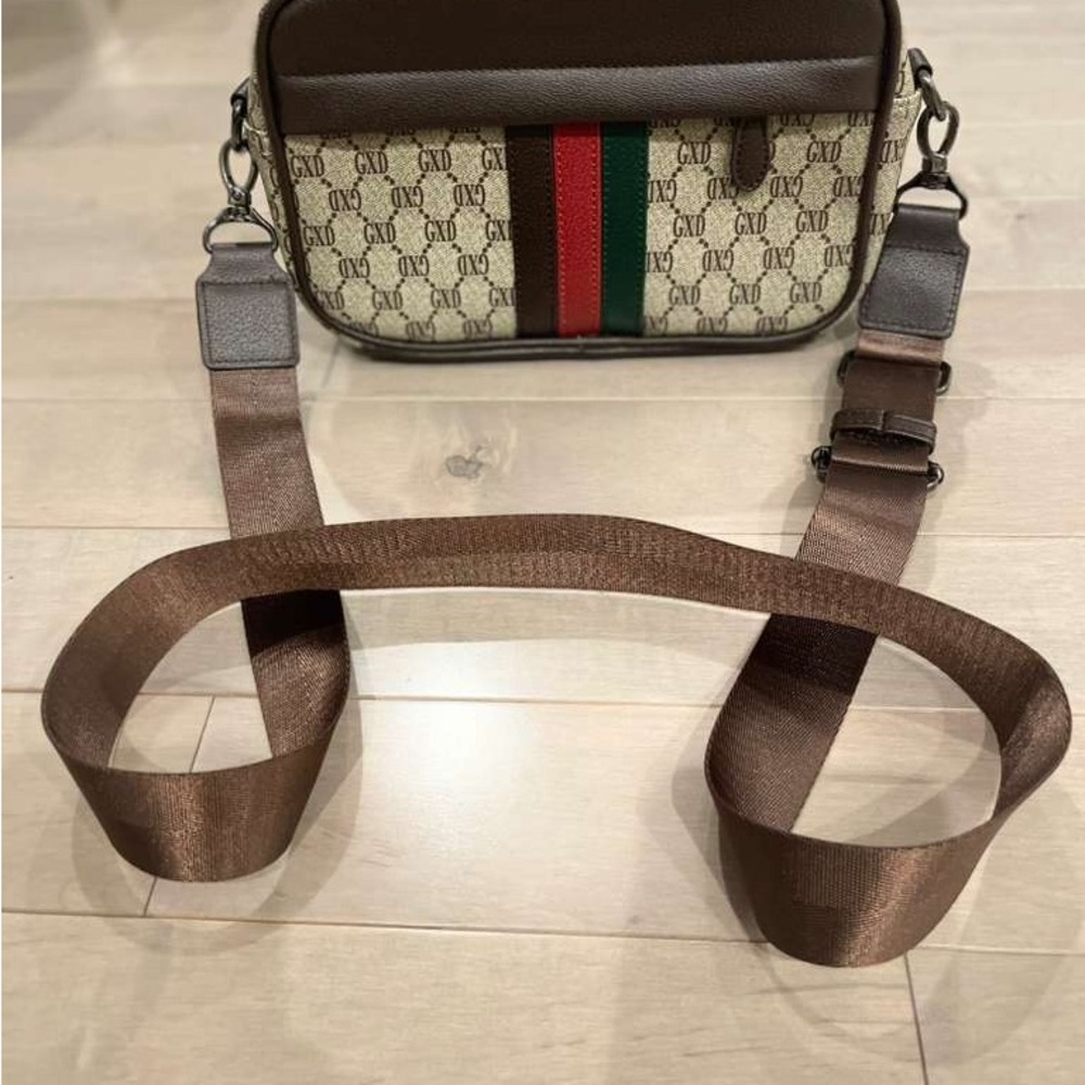 Gucci purse - Picture 3 of 4